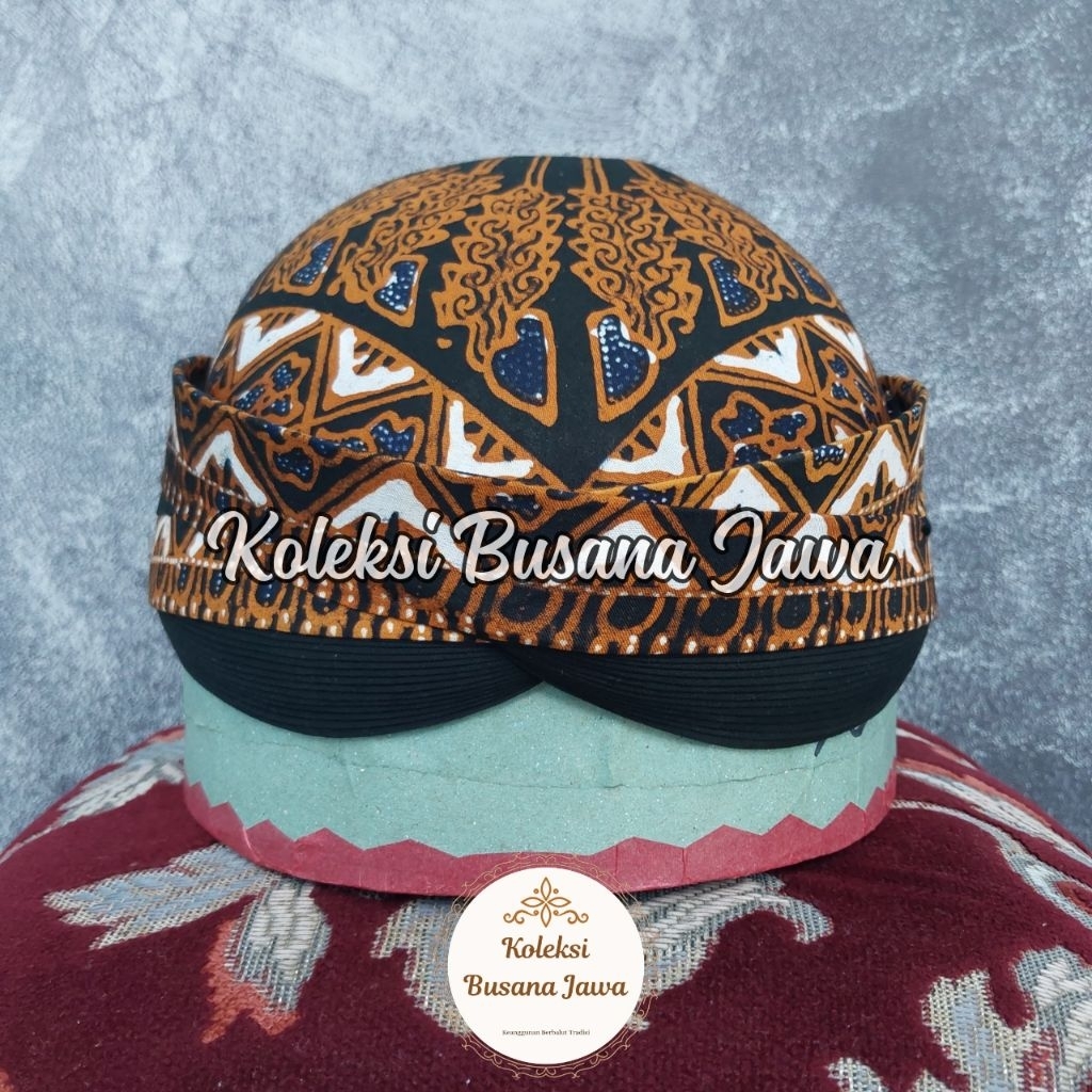 Blangkon Solo Kasatriyan Alusan Batik Tulis DW02