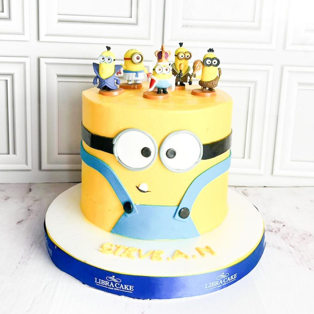 Kue Ulang Tahun/Birthday Cake/Kue Ultah Tema Minion/Minion Cake