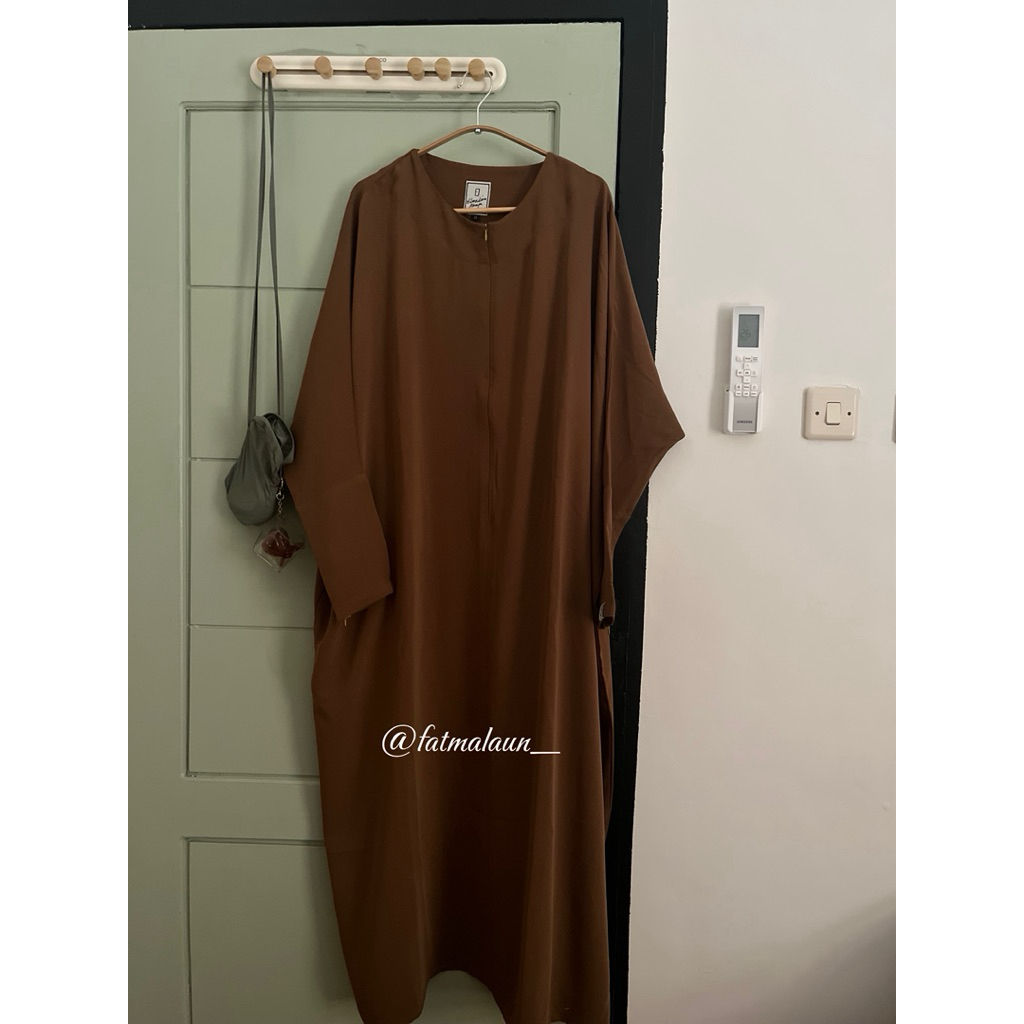 (Preloved) Pop Abaya Elmadina