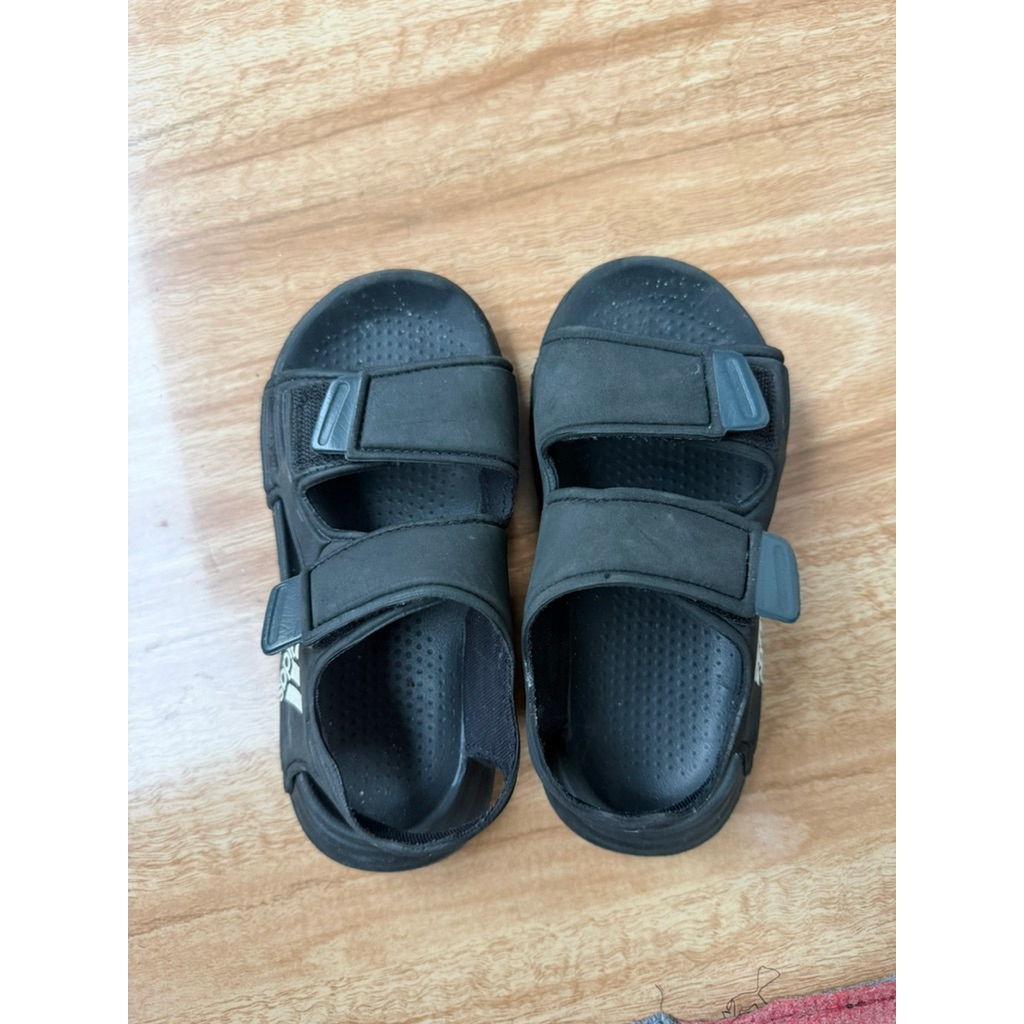 Adidas Kids  Preloved