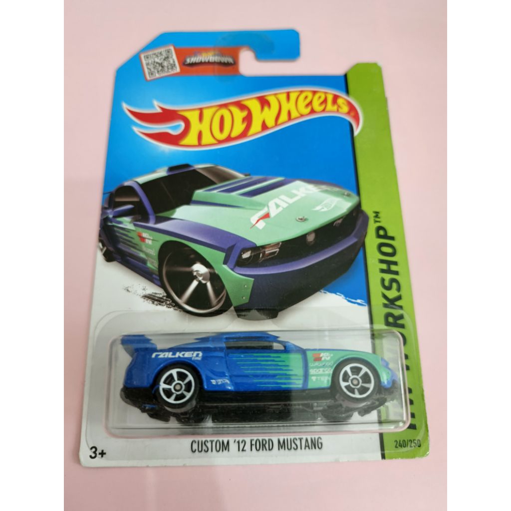 HOTWHEELS CUSTOM '12 FORD MUSTANG FALKEN