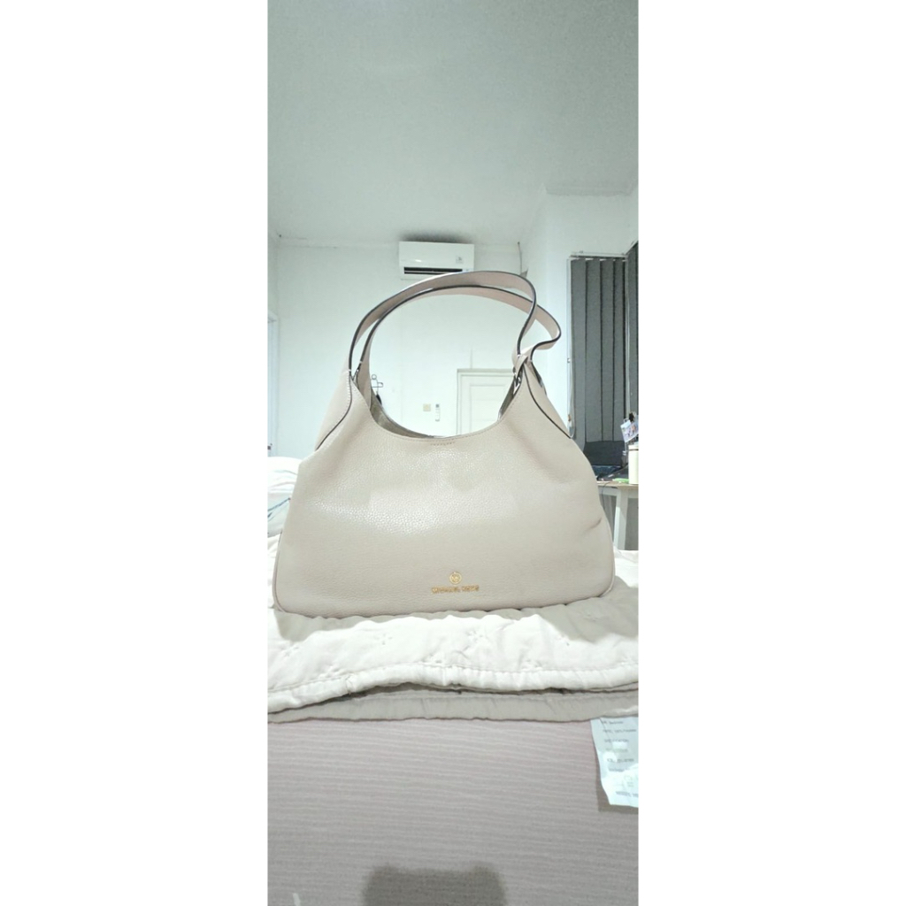 MK HOBO BAG