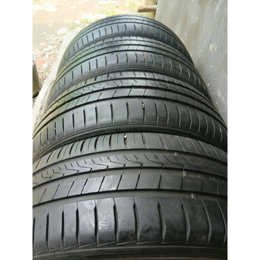 Ban Hankook 195/50 R16