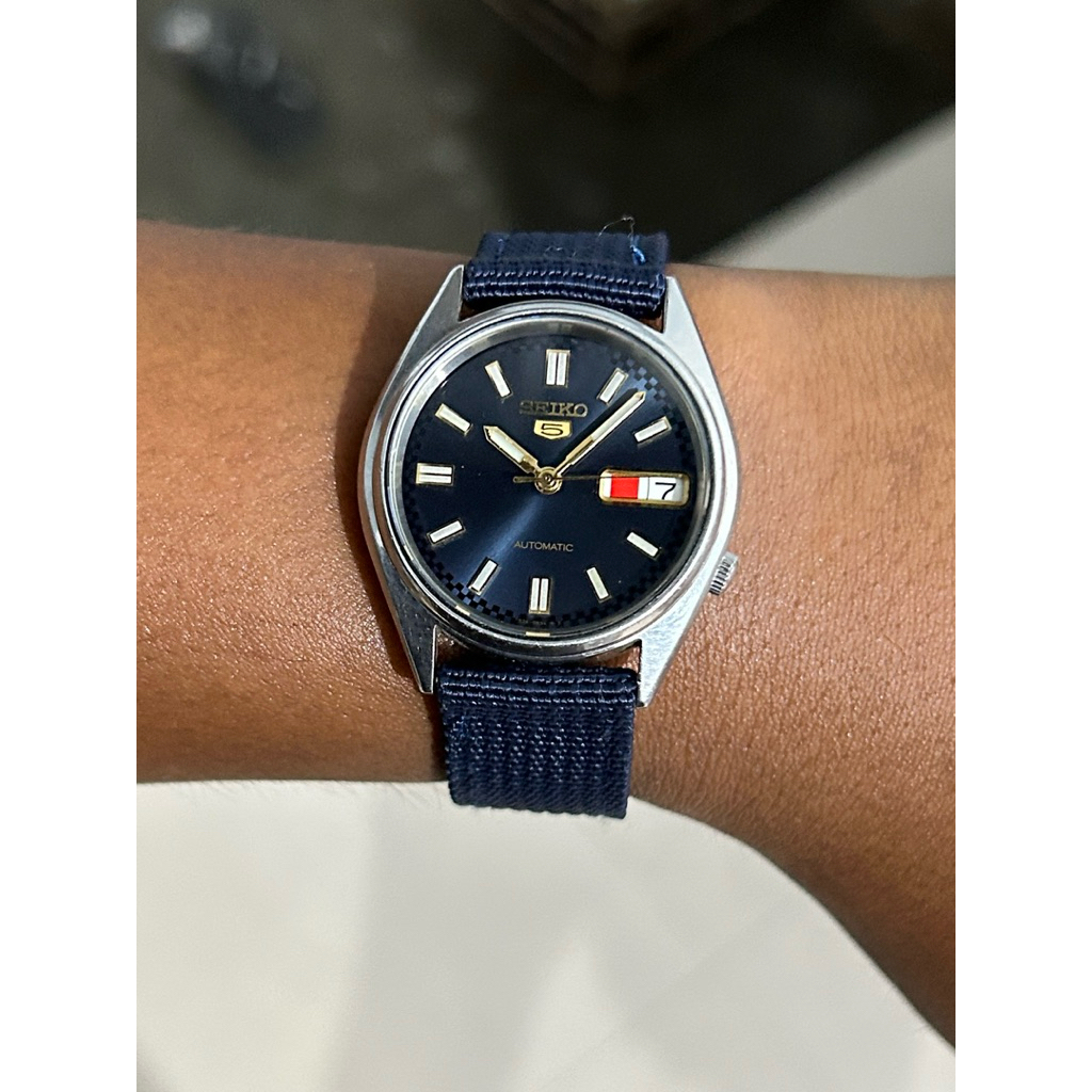 jam tangan seiko 5 automatic blue dial sunburst racer dial SKXL09 caliber 7s26 6000