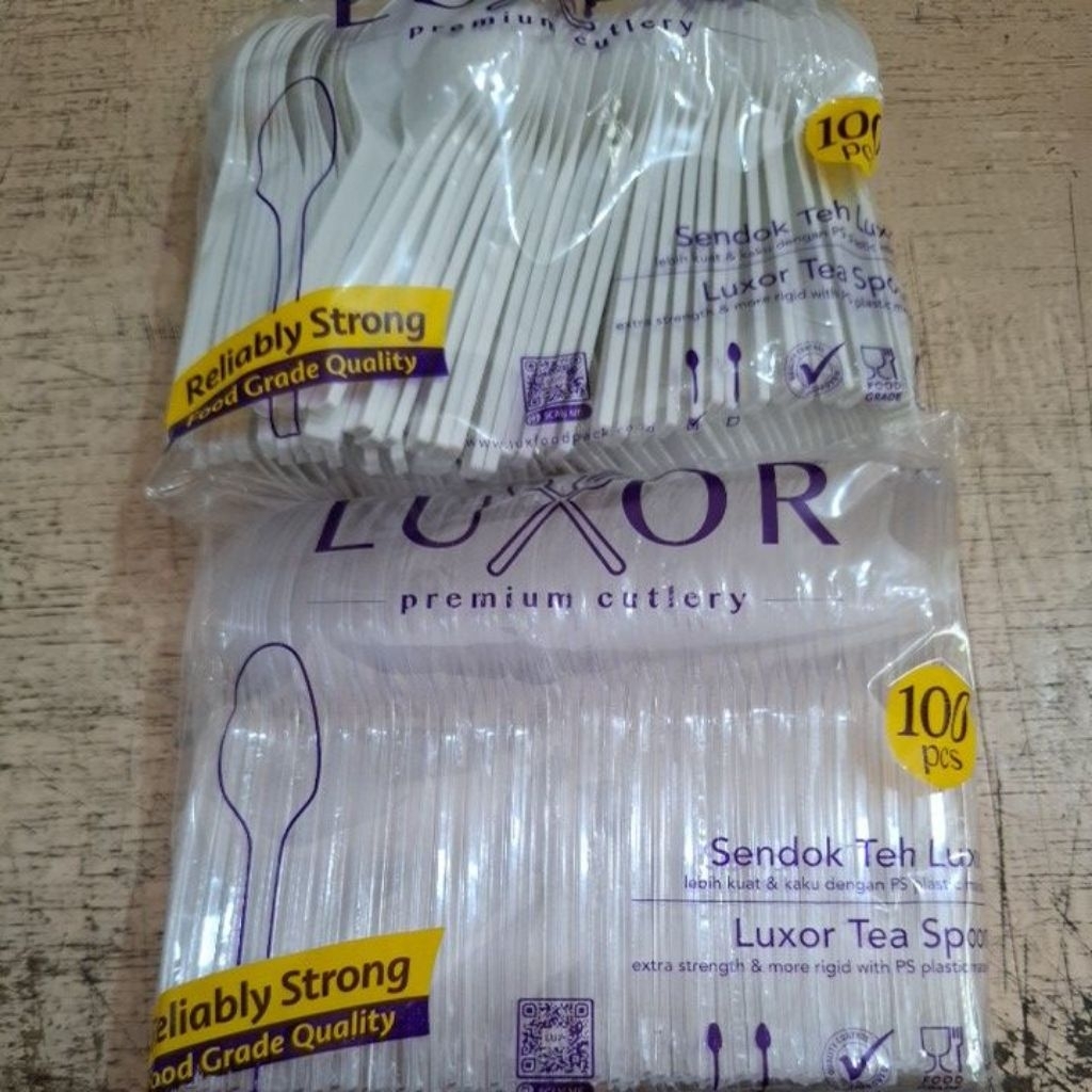 Sendok buah teh luxor
