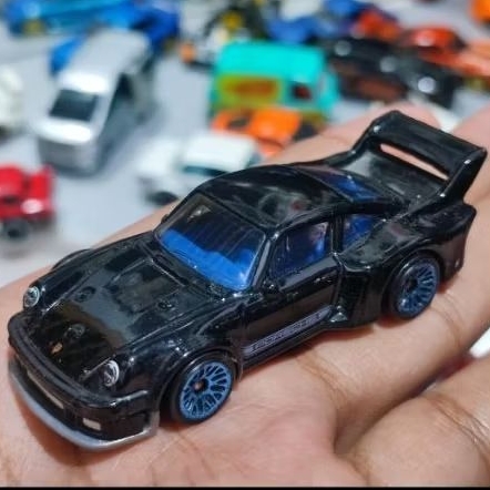 hotwheels hw porsche 934.5 hitam  loose mulus