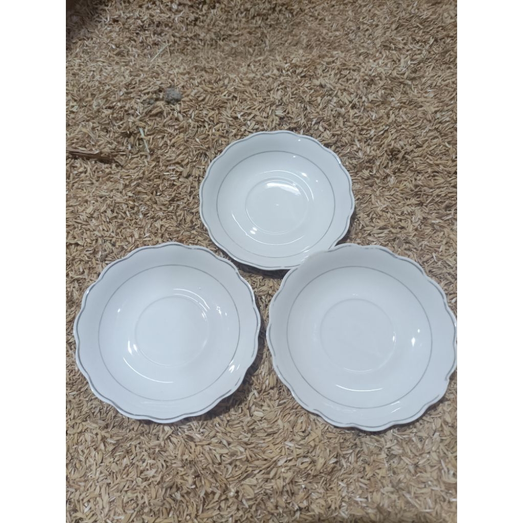 6 pcs tataan gelas (lepek)cantik  keramik lis