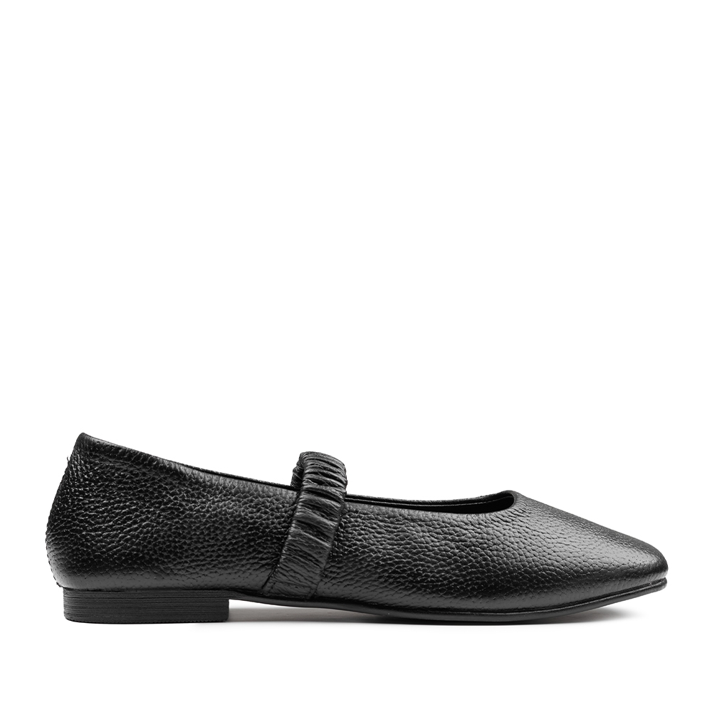 Prabu - Sepatu Kulit Slip On Wanita Rahisa Black