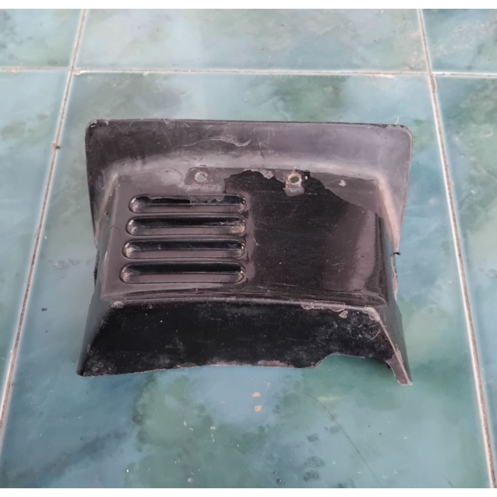 Cover klakson depan honda gl max platina kumisan depan honda gl max platina tutup plastik depan hond