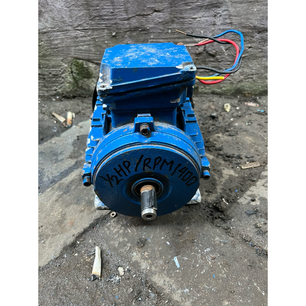 dinamo penggerak 1/2 hp rpm 1400 3 phase