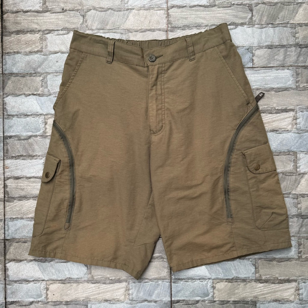 celana cargo pendek multi pocket bukan uniqlo hla2