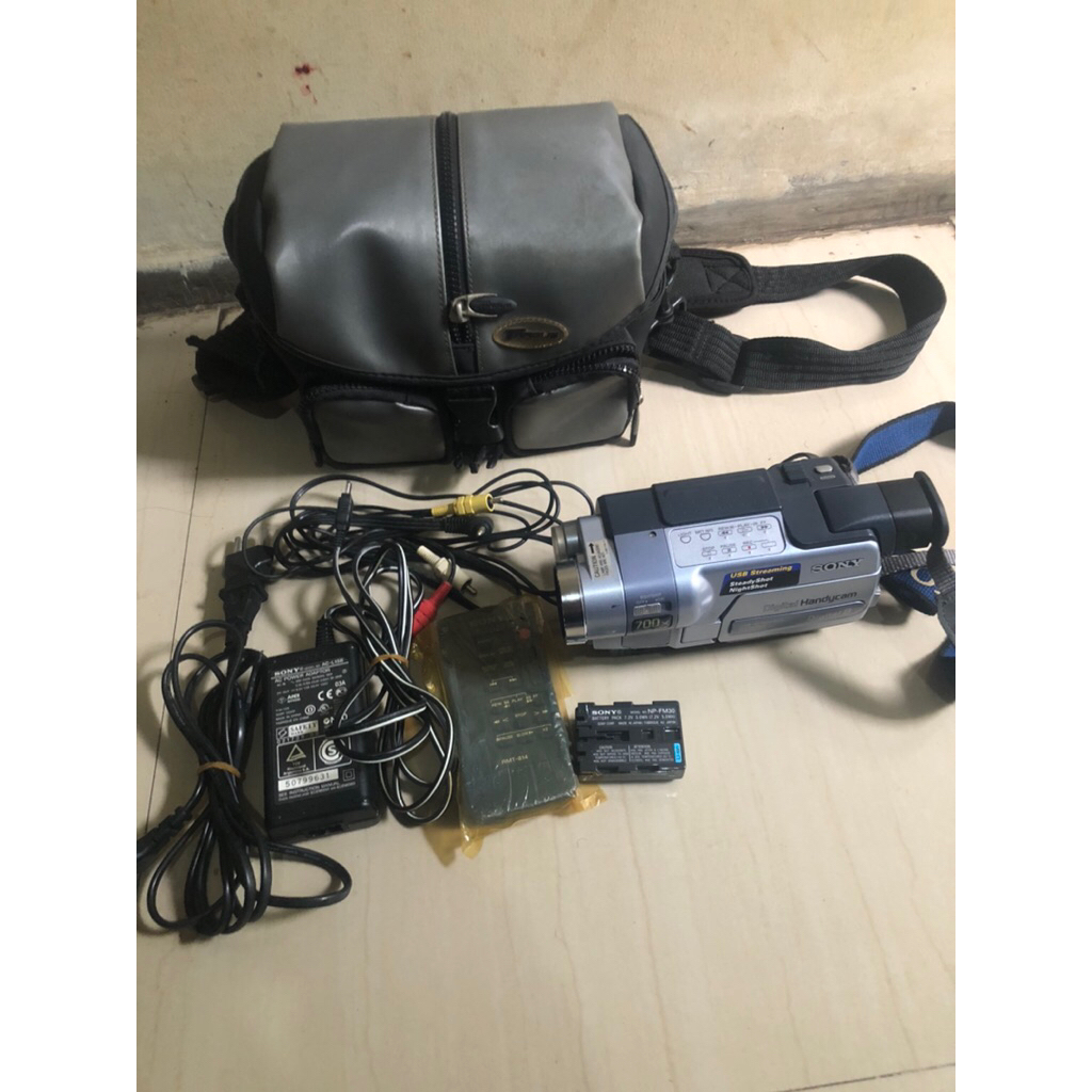 handycam camcorder video sony dcr trv250 video8 hi8 video 8