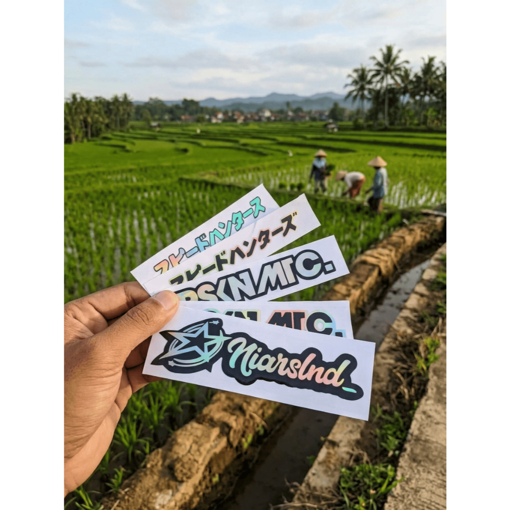 Stiker Custom Nama Hologram Anti Air Stiker Nama Helm Motor Laptop HP