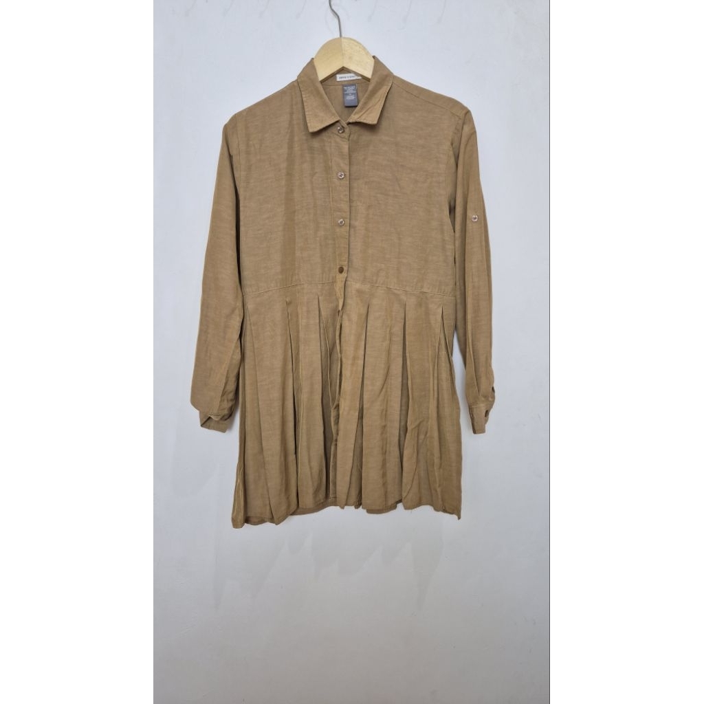 Preloved Tunik Kerah Berkancing Polos