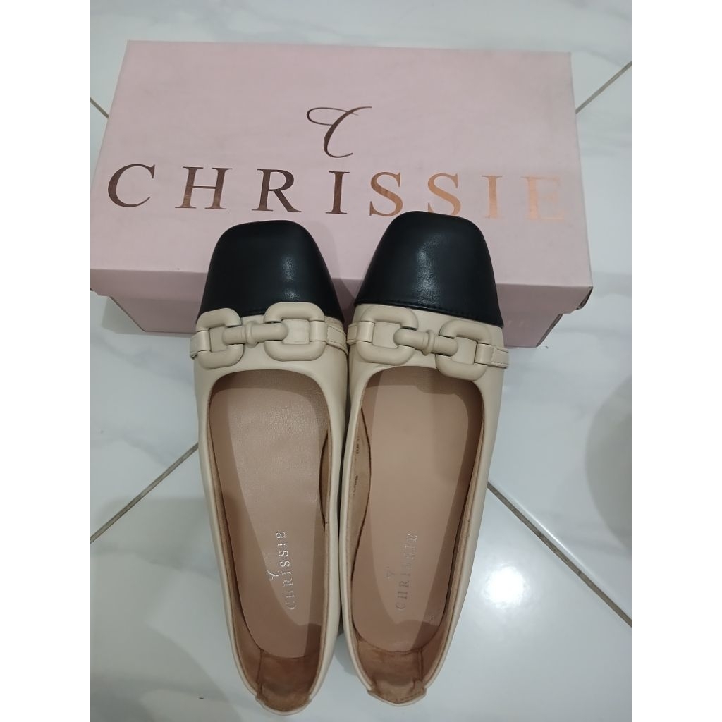 prelov sepatu wanita Chrissie