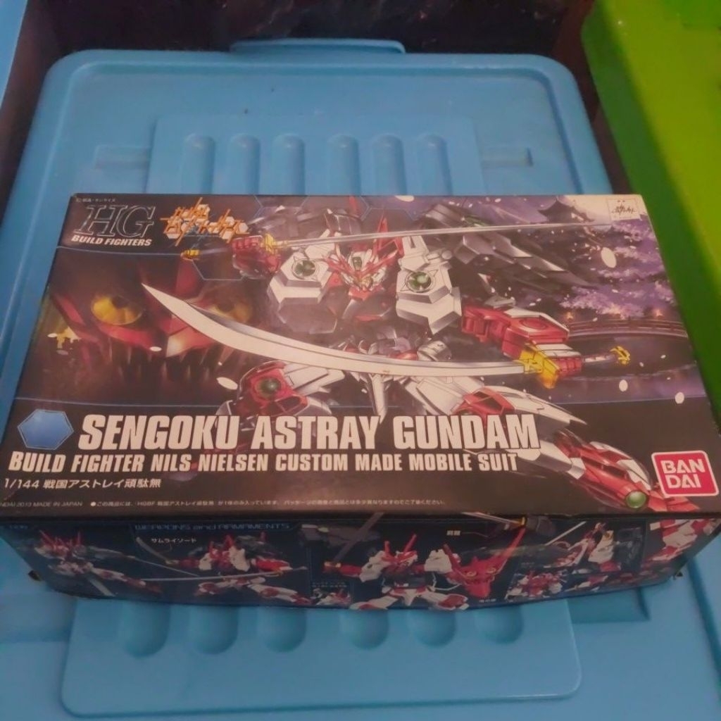 Sengoku Astray Gundam HG