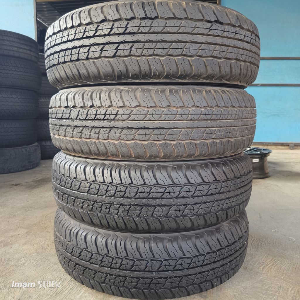 Ban 225/70R17 Dunlop Grandtrek