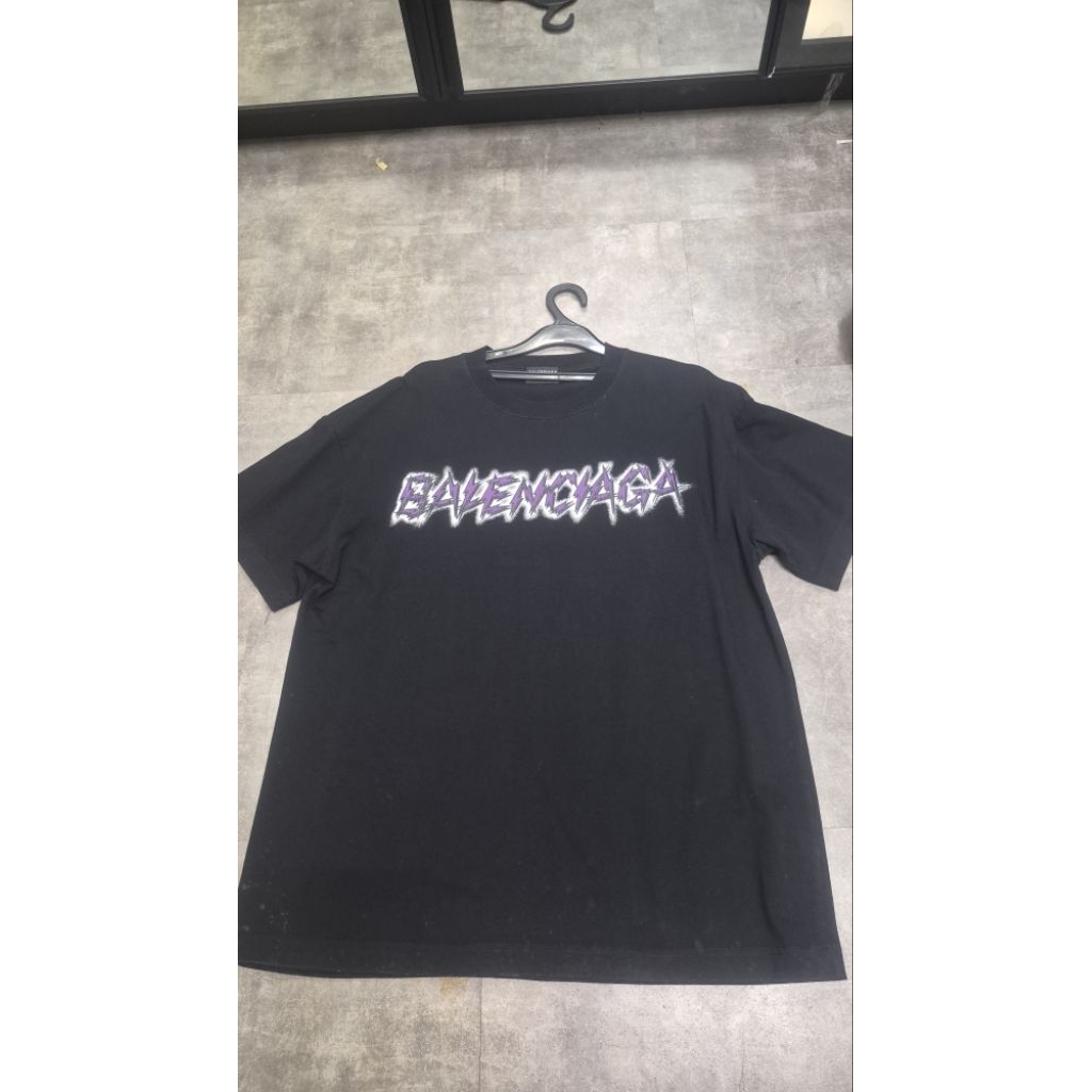KAOS BALENCIAGA