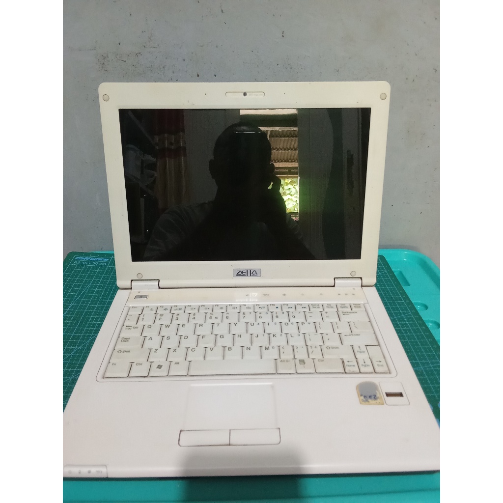 Laptop Axioo Zetta JFT00