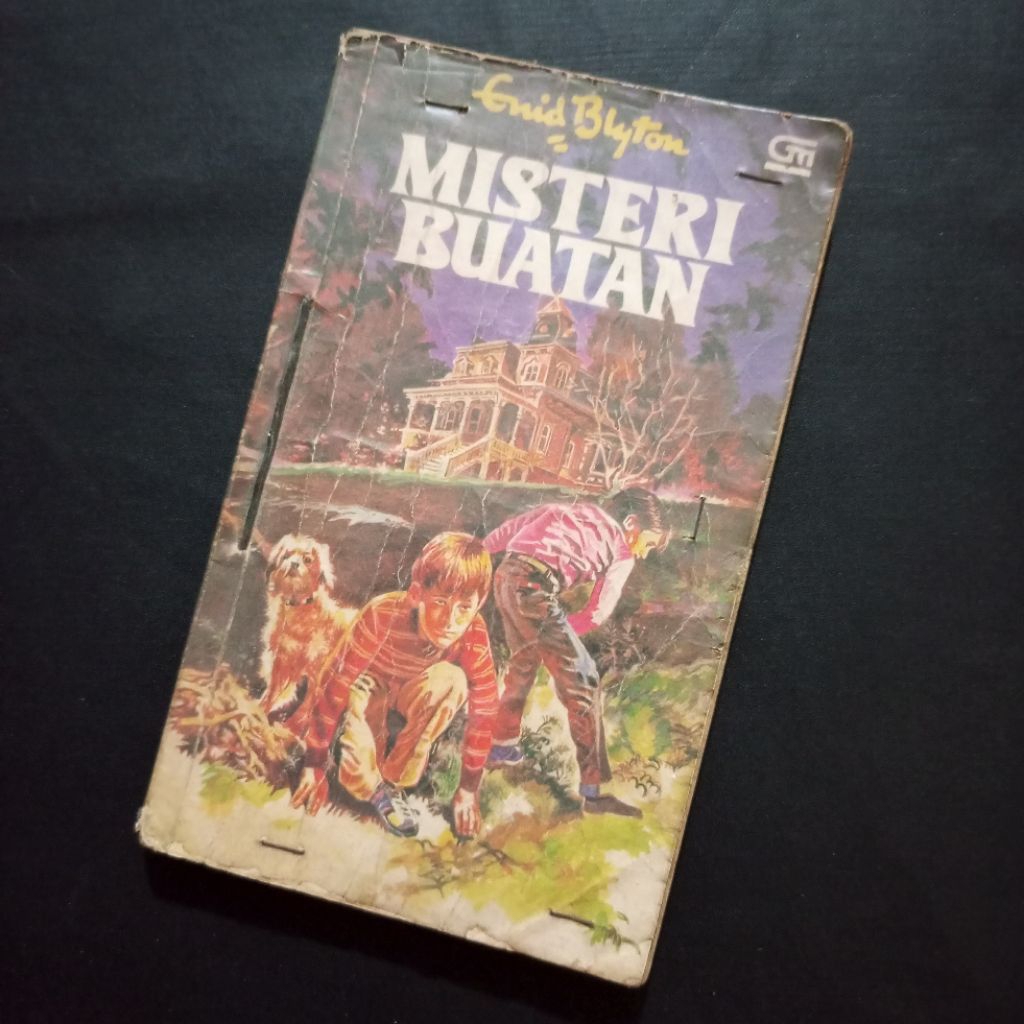 Novel Anak Misteri Buatan / Enid Blyton / Gramedia GM / Seri Misteri Anak Remaja dengan Anjing Sahab