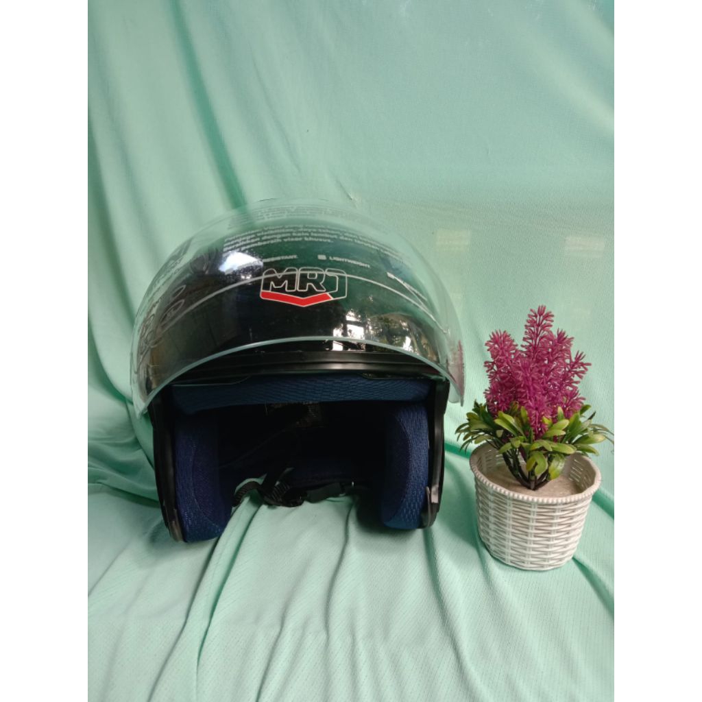 Helm MRJ Divo