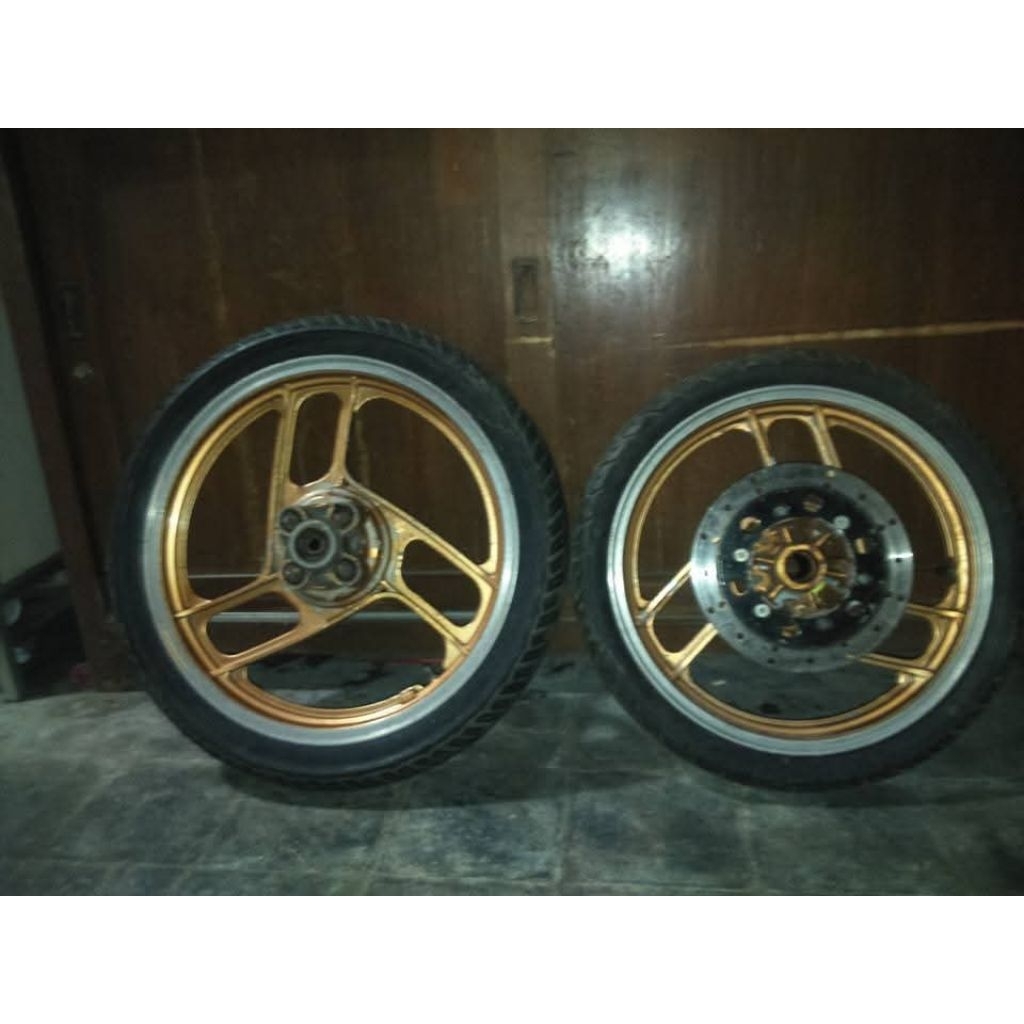 Velg Yamaha RD125 LC YPVS Ring 16 18 Original Lepasan Unit Used Kondisi Baik