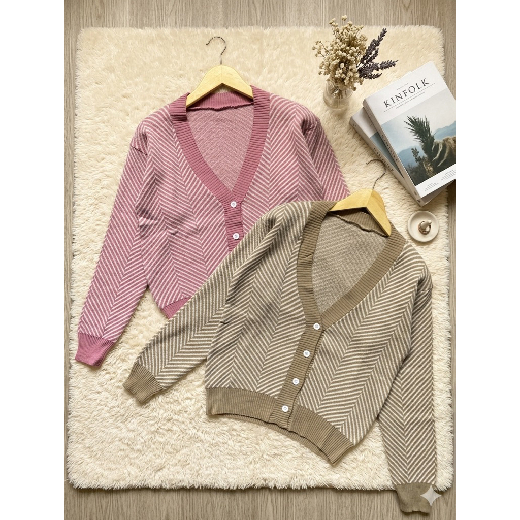 Cardigan strip Vneck