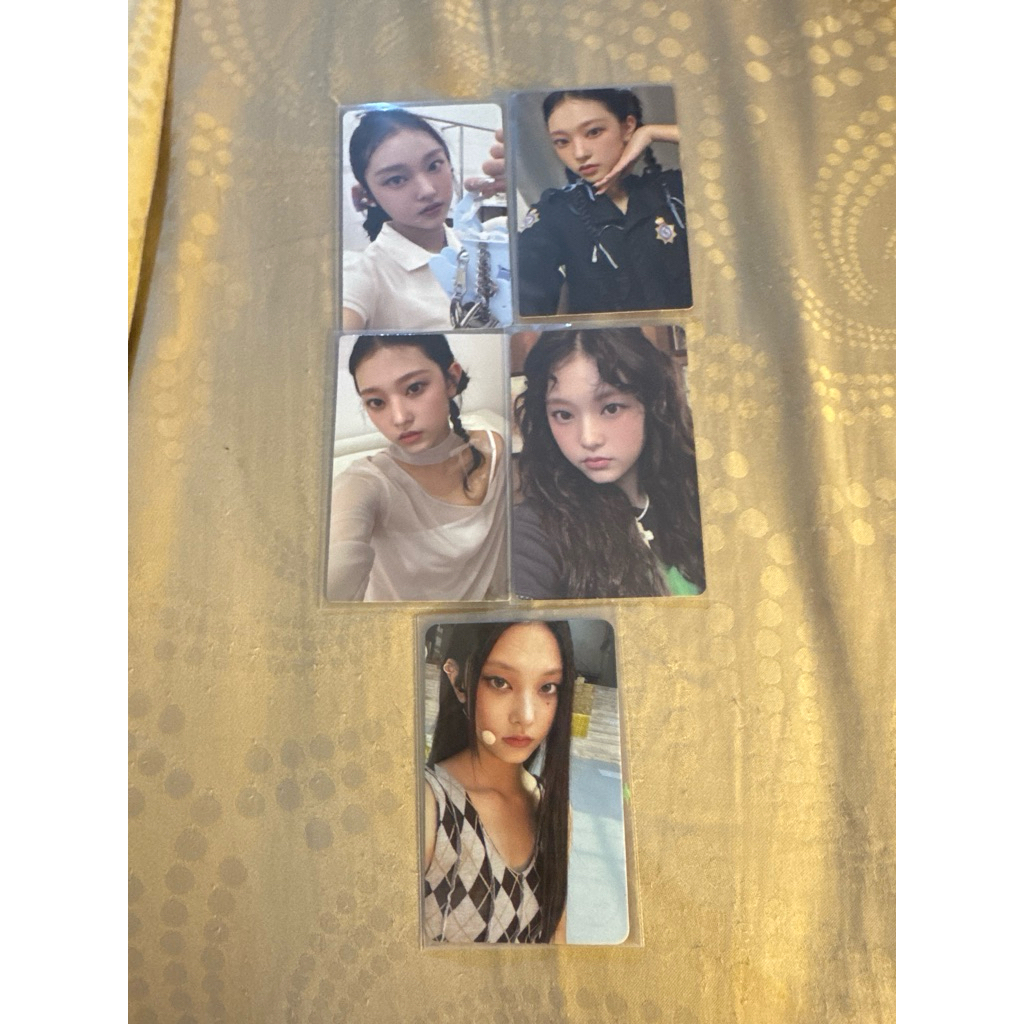 Photocard official haerin newjeans
