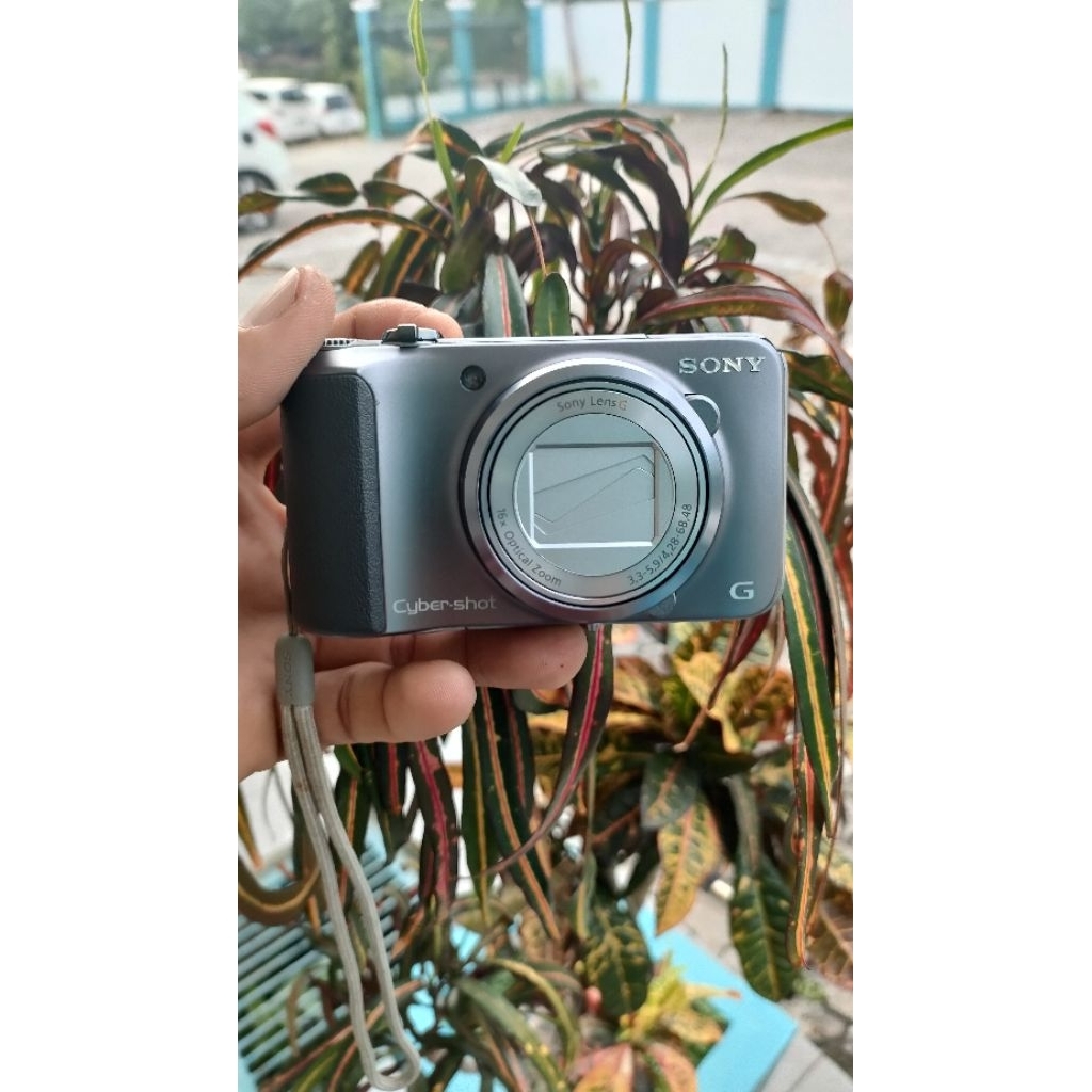 camera Sony cyber-shot H90