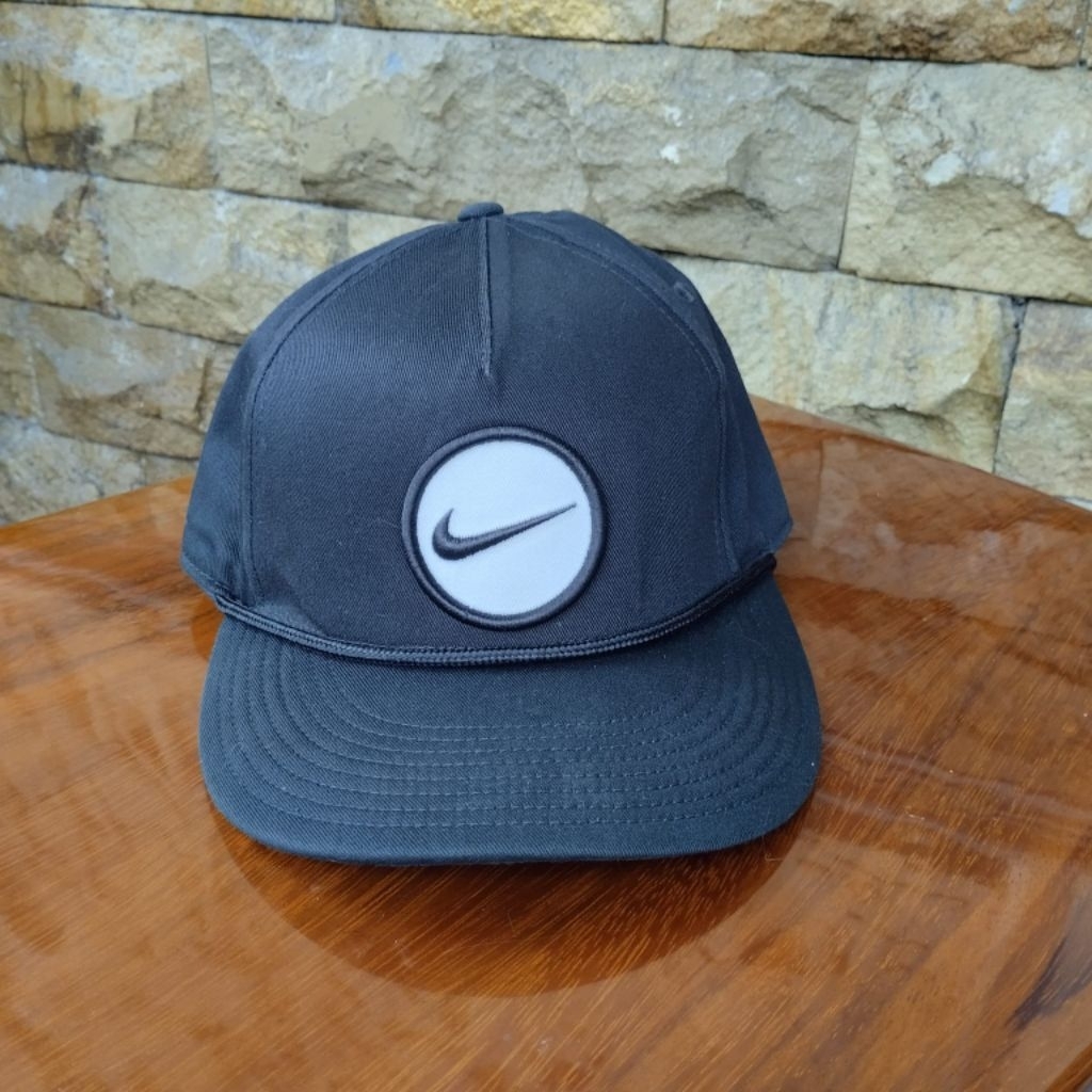 Topi Nike golf caps black