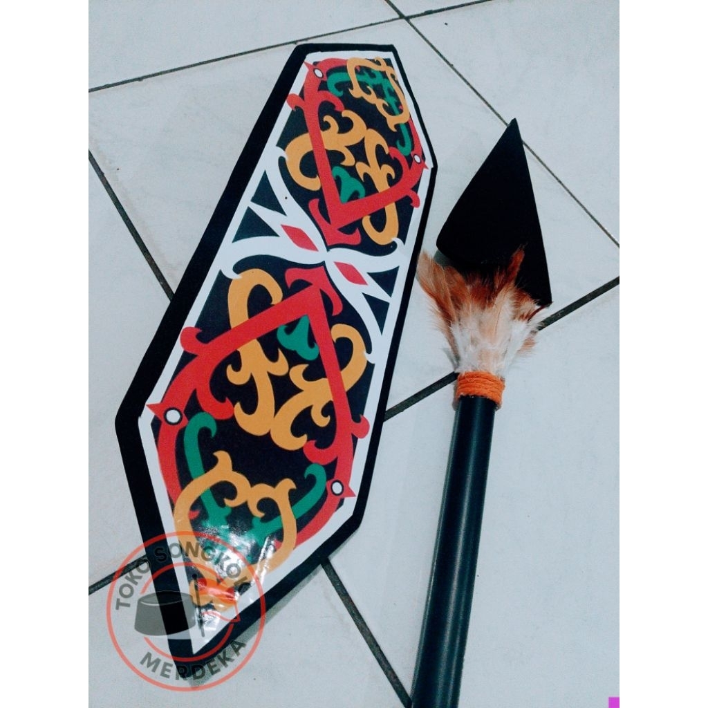 Tameng Perisai Dayak Kalimantan Asmat Papua Tombak Tongkat anak Cosplay Karnaval