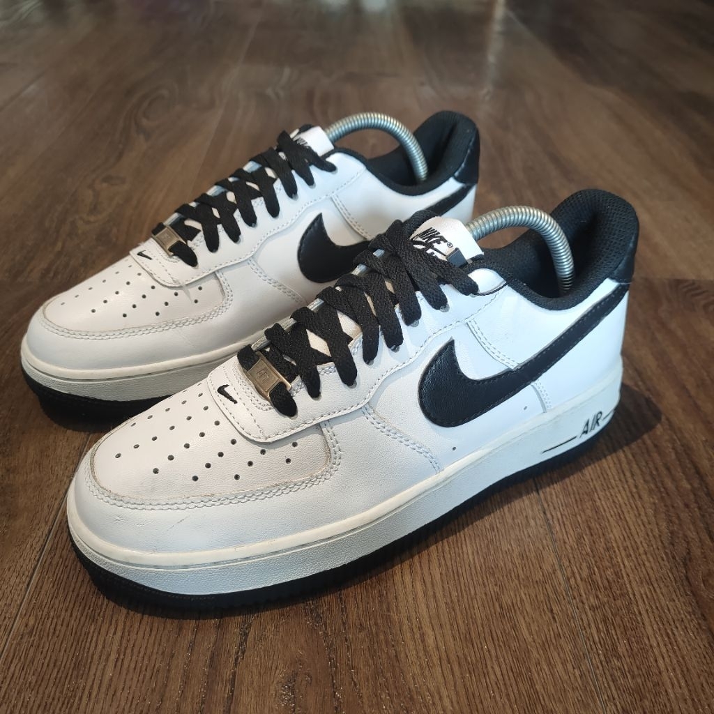 (Preloved) Sepatu Nike AF1 Putih Hitam Sz 41