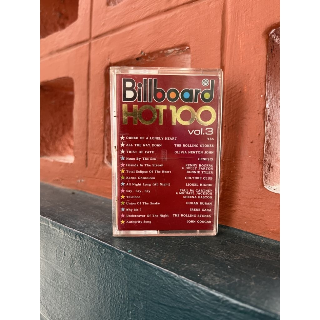 Kaset pita bilboard hot100, the rolling stone,DLL