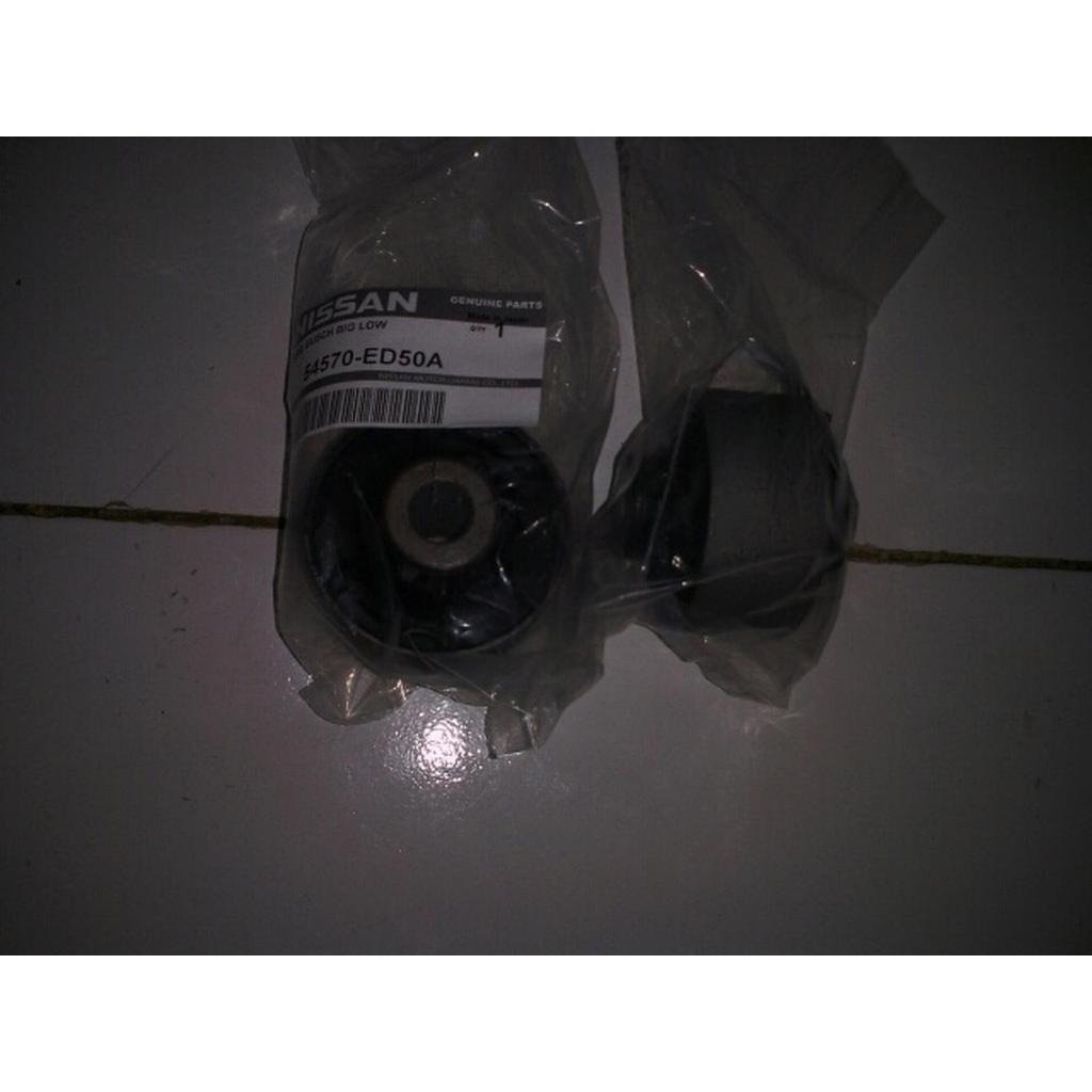 bushing lower arm big Livina original