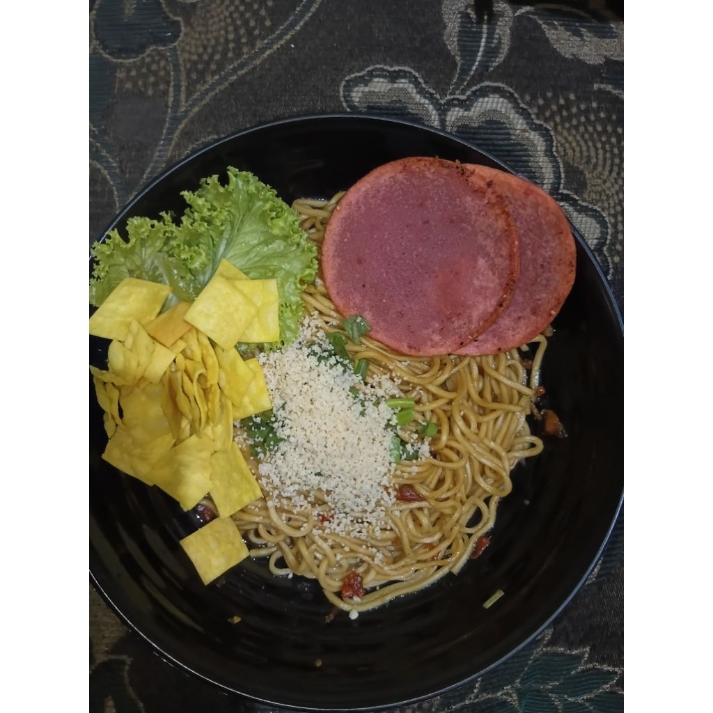 Mie pedas level