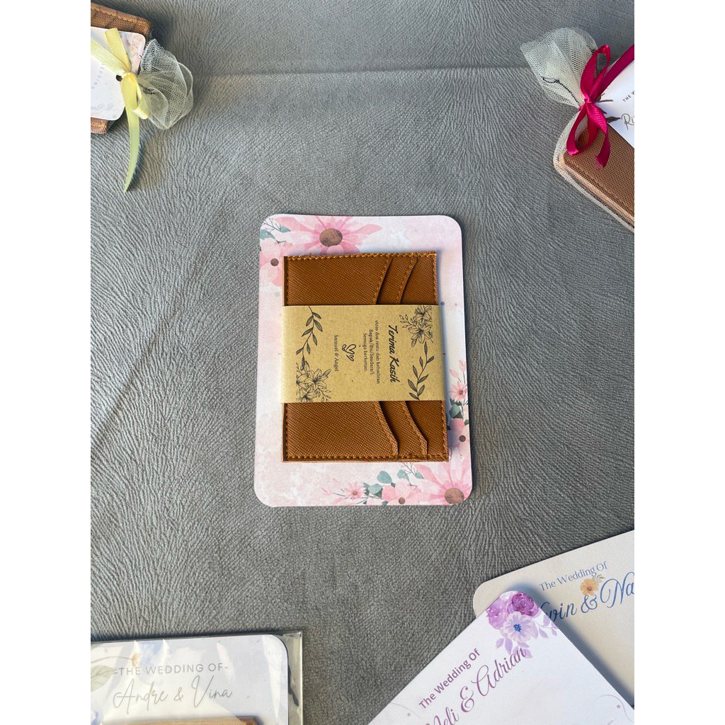 Souvenir Pernikahan Card Holder