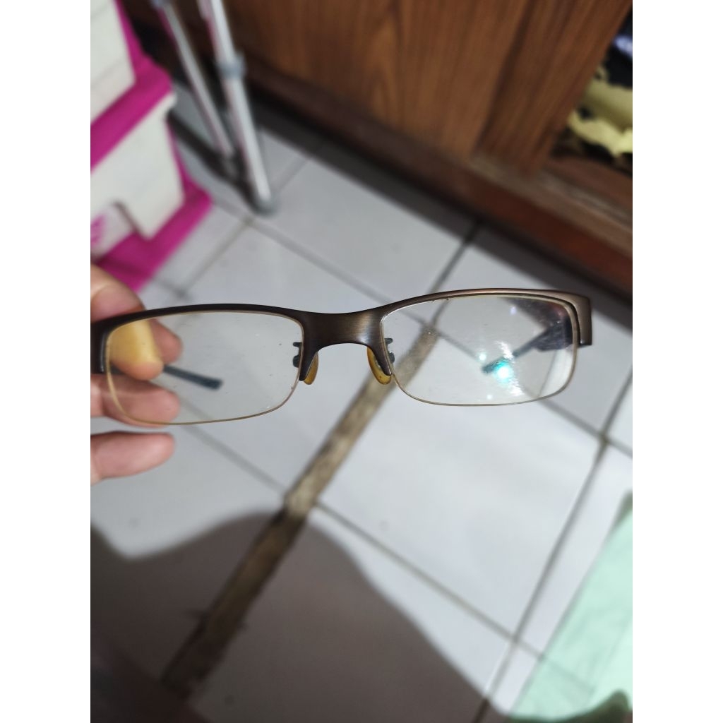 kacamata okley half frame titanium