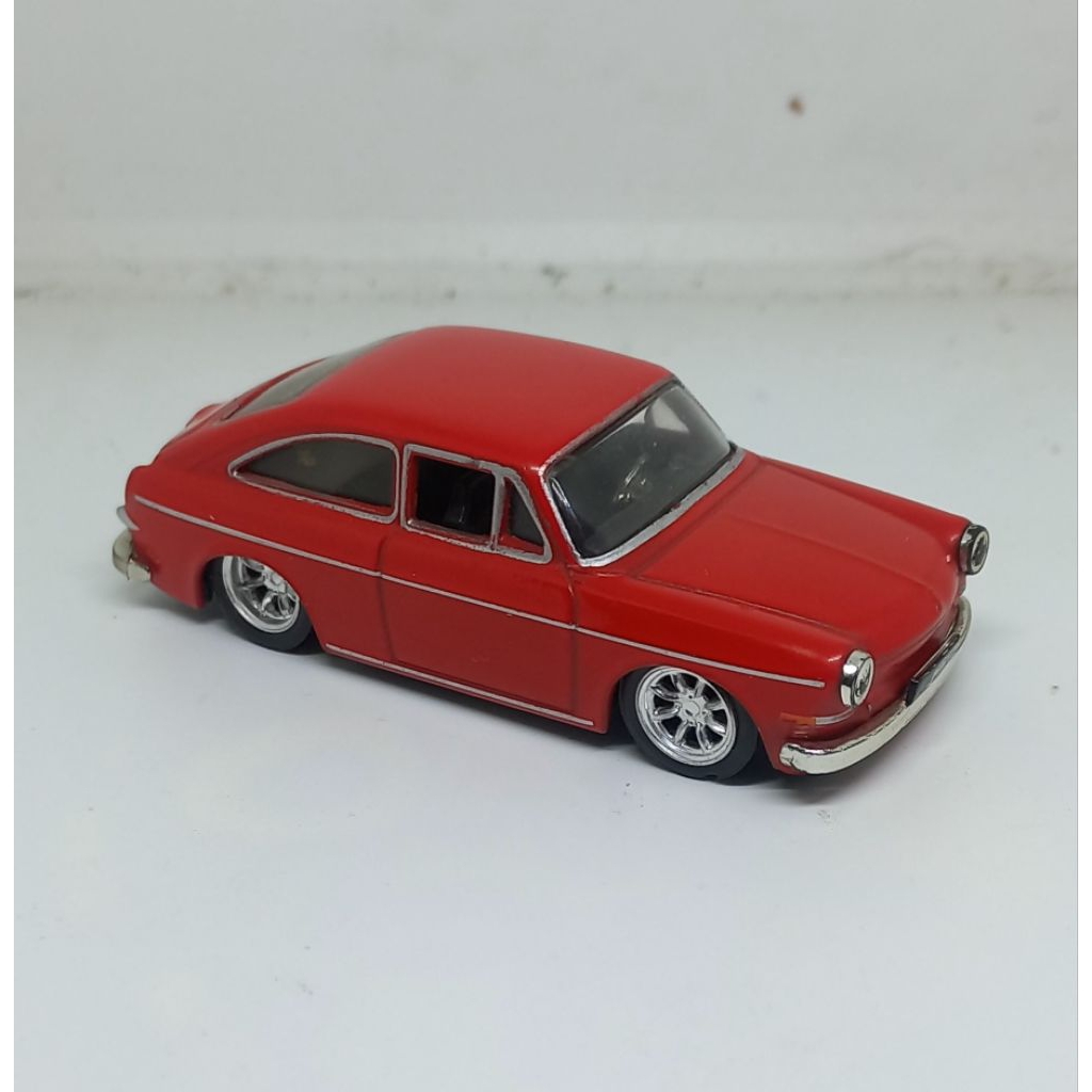 jada toys 1965 65 volkswagen 1600tl fastback red vdubs 1/64 loose diecast (t)
