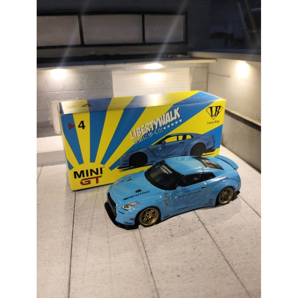 MiniGT R35 LBWK Light Blue (Unsealed)