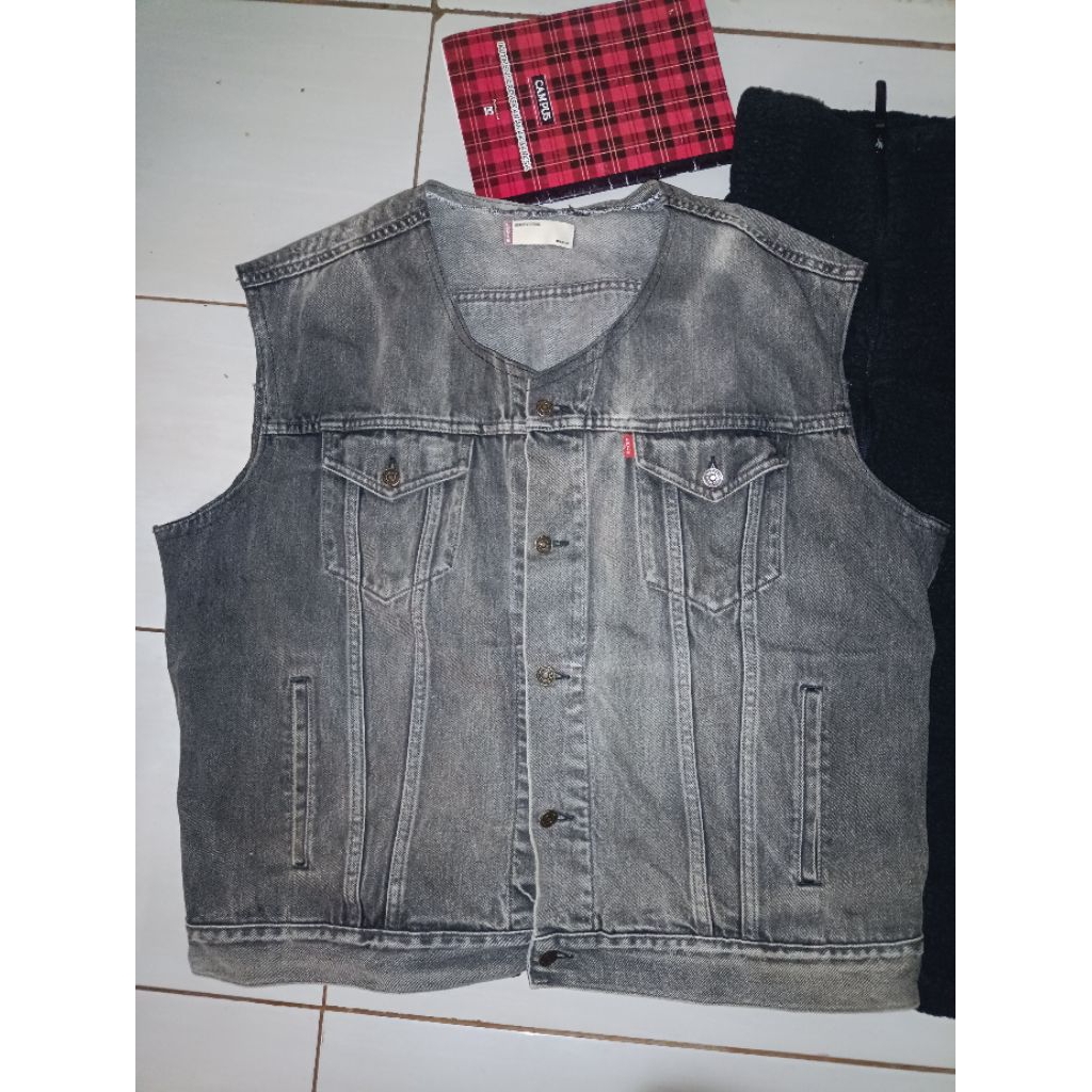 Vest/Lekbong/Rompi Jeans Levi's Second