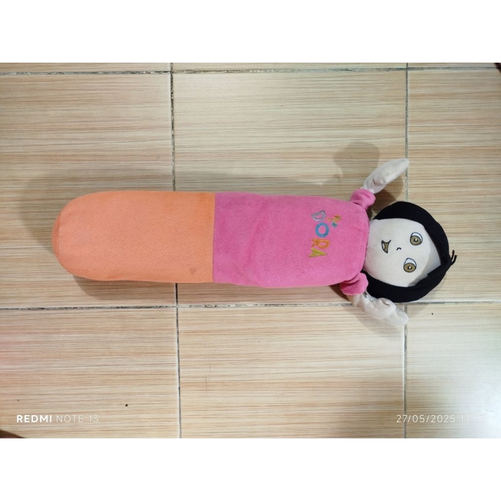 Boneka Bantal Guling Dora (bekas)