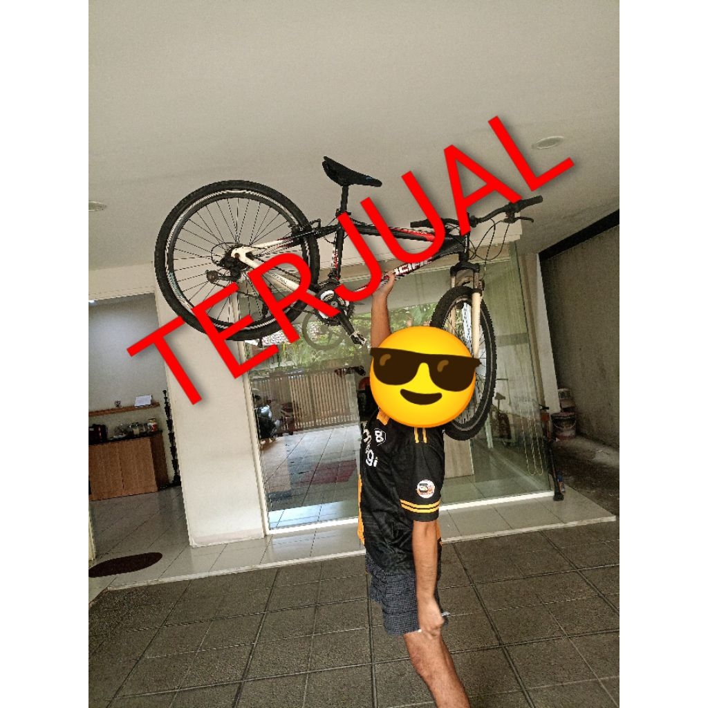 (SUDAH TERJUAL )Sepeda MTB alloy Pacific masseroni uk 26