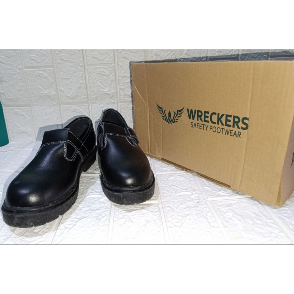 Safety Shoes Wanita