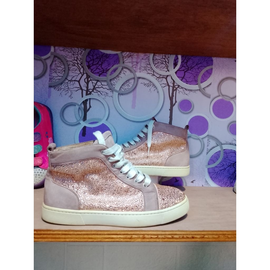 sepatu second c Louboutin size 37 insole 23,5cm