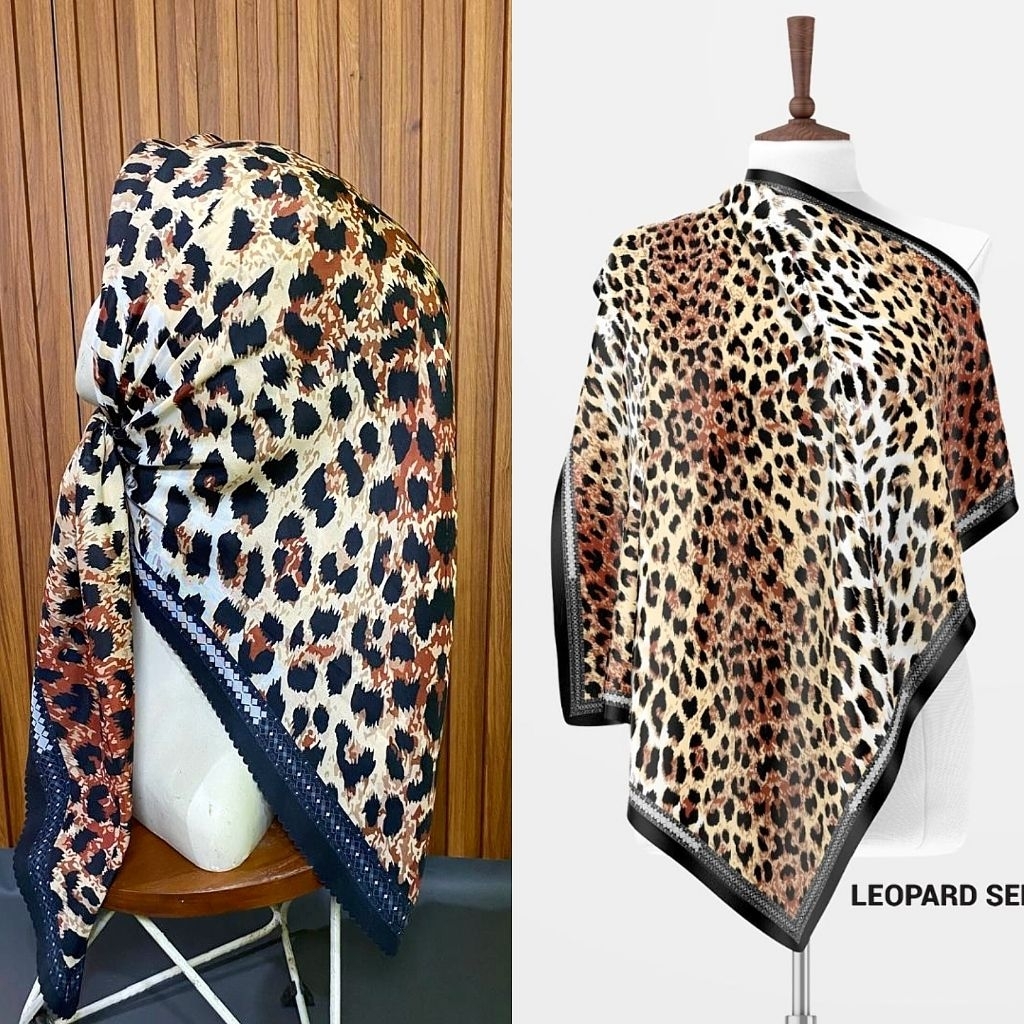 HIJAB SEGI EMPAT VOAL MOTIF SUBLIME LEOPARD PUTIH CREAM HITAM KODE 457