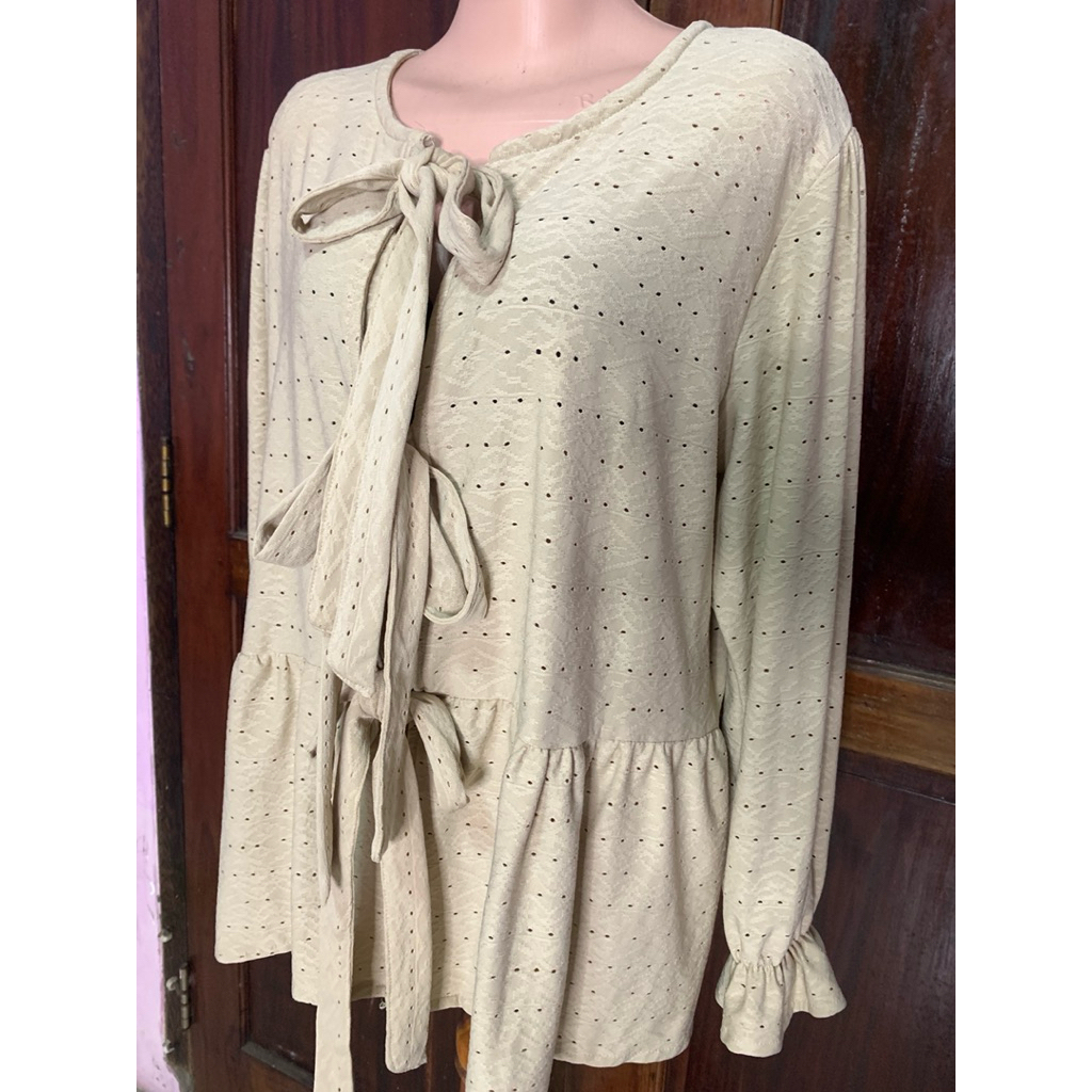 Preloved Katun Bolong Cream MY SORELLA