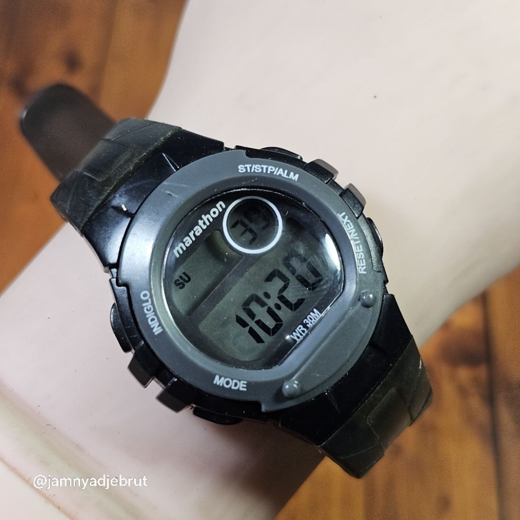 Jam Digital Timex Marathon TW5M32500 Black Grey Bekas