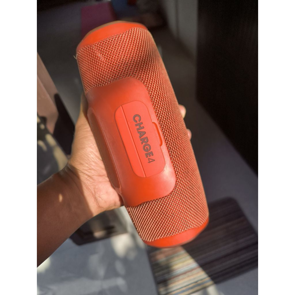 speaker JBL Charge 4 second