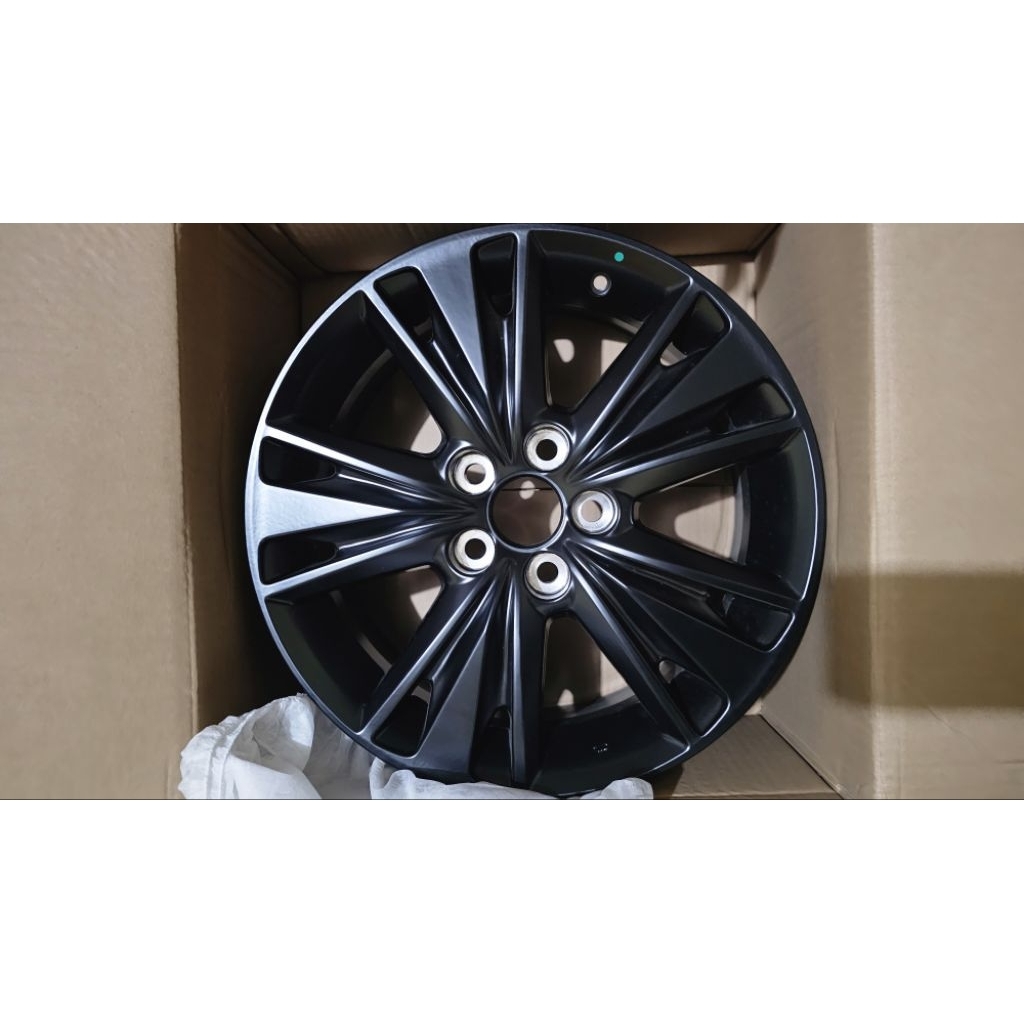 VELG INNOVA REBORN VENTURER 2017-2021 NOMOR PART 42611-YP010 ORIGINAL TOYOTA