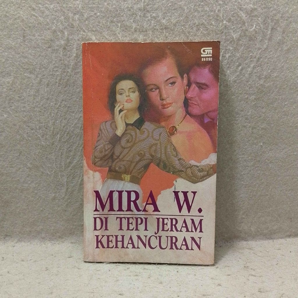 Buku Novel Di Tepi Jeram Kehancuran - Mira W